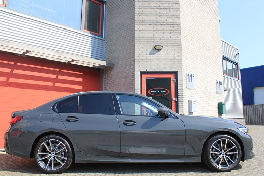 Rijervaring Chiptuning BMW 318d G20-G21 150 PK Zijkant