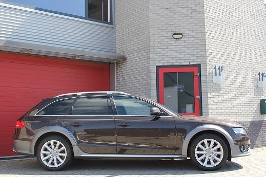 Rijervaring Chiptuning Audi A4 3.0 TDI 240 PK Zijkant
