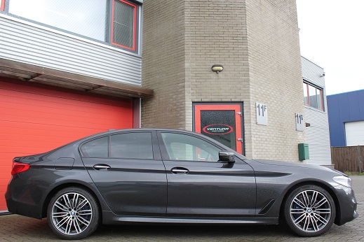 Rijervaring Chiptuning BMW 530d G30-G31 265 PK Zijkant