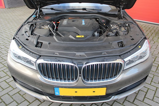 Rijervaring Chiptuning BMW 740e 258 PK Voorkant
