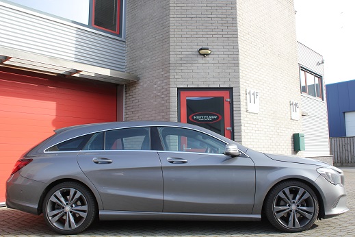 Rijervaring Chiptuning Mercedes CLA 200 CGI 156 PK automaat Zijkant