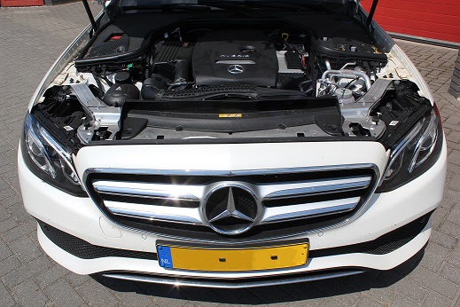 Rijervaring Chiptuning Mercedes E 350e 279 PK 600 NM Voorkant