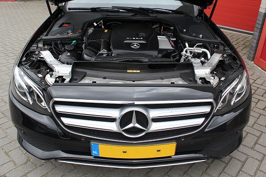 Rijervaring Chiptuning Mercedes E 350e 279 PK 600 NM Voorkant