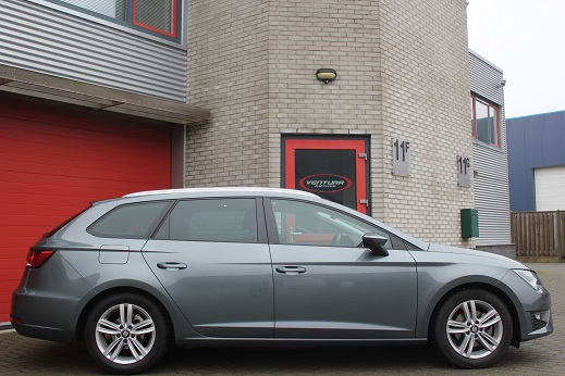 Rijervaring Chiptuning Seat Leon 1.4 TSI 125 PK Zijkant