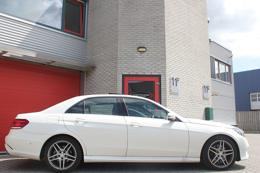 Rijervaring Chiptuning Mercedes E220 CDI 194 PK Zijkant