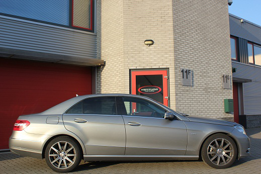 Rijervaring Chiptuning Mercedes E200 CGI Zijkant