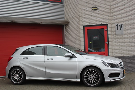 Rijervaring Chiptuning Mercedes A180 CGI 122 PK Zijkant