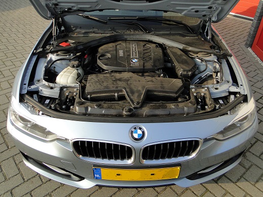 Rijervaring Chiptuning BMW 320d EDE 163 PK 380 NM Voorkant