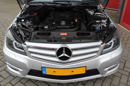 Rijervaring Chiptuning Mercedes C180 CGI 156 PK Voorkant