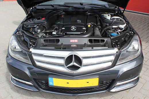 Rijervaring Chiptuning Mercedes C180 CGI 156 PK Voorkant