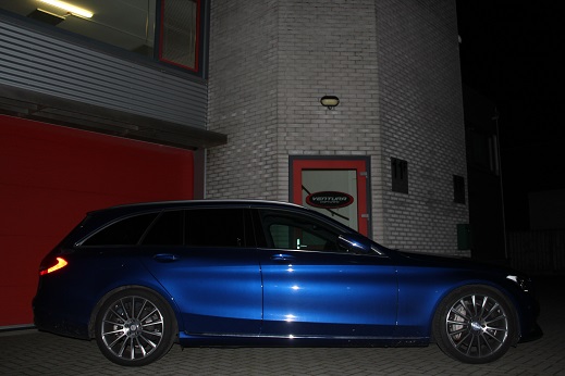 Rijervaring Chiptuning Mercedes C350 E Zijkant