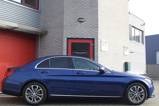 Rijervaring Chiptuning Mercedes C350 E Zijkant