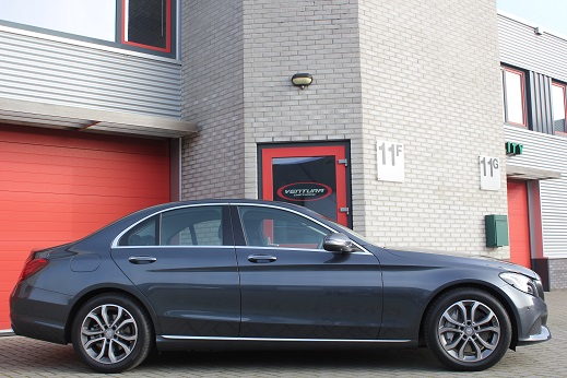 Rijervaring Chiptuning Mercedes C350 E Zijkant
