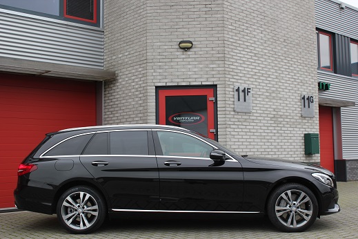 Rijervaring Chiptuning Mercedes C350 E Zijkant