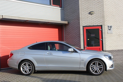 Rijervaring Chiptuning Mercedes C180 CGI 156 PK Coupe Zijkant