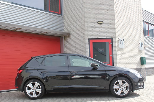 Rijervaring Chiptuning Seat Leon 1.4 TSI 140 PK Zijkant