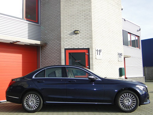 Rijervaring Chiptuning Mercedes C180 CGI Zijkant