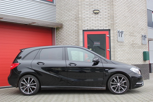 Rijervaring Chiptuning Mercedes B200 CGI 156 PK Zijkant