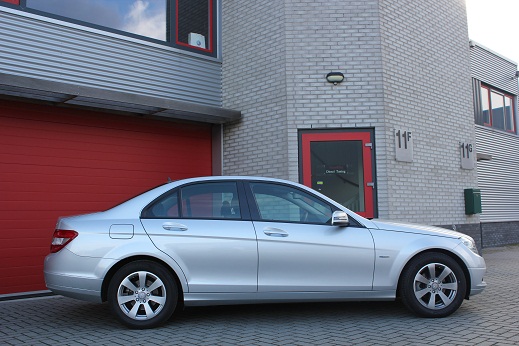 Rijervaring Chiptuning Mercedes C180 CDI 120 PK Zijkant