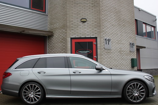 Rijervaring Chiptuning Mercedes C350 E Zijkant