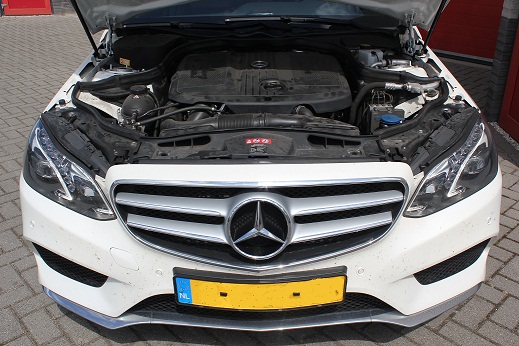 Rijervaring Chiptuning Mercedes E220 CDI 194 PK Voorkant