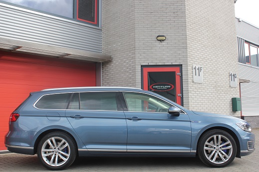 Rijervaring Chiptuning Passat GTE 218 PK 400 NM Zijkant