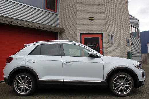 Rijervaring Chiptuning Volkswagen T-Roc 2.0 TSI 190 PK Zijkant