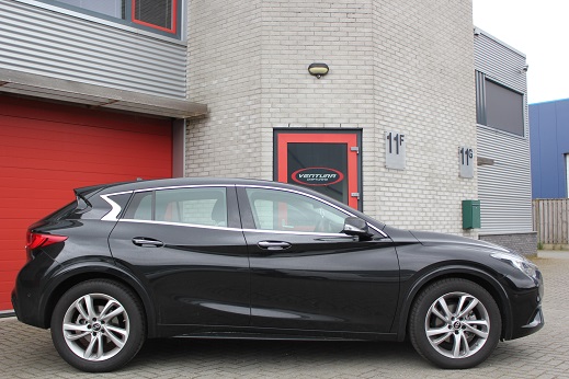 Rijervaring Chiptuning Infiniti Q3 1.5 DCi 110 PK Zijkant