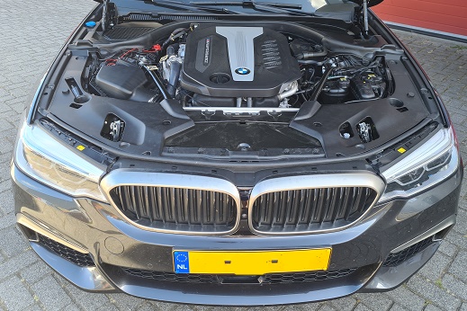 Rijervaring Chiptuning BMW M550d G30 -G31 400 PK Voorkant