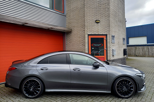 Rijervaring Chiptuning Mercedes CLA 180 CGi 136 PK Zijkant