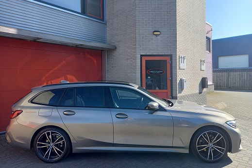 Rijervaring Chiptuning BMW 330i G20-G21 258 PK Zijkant