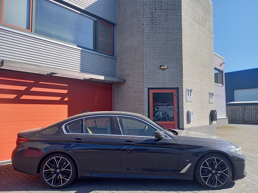 Rijervaring Chiptuning BMW 520i G30-G31 184 PK Zijkant