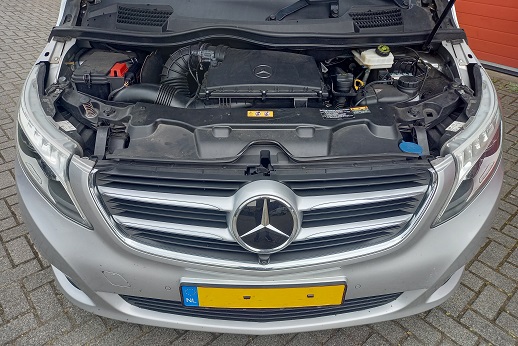 Rijervaring Chiptuning Mercedes V 250d 190 PK Voorkant