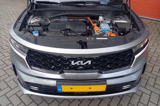Rijervaring Chiptuning Kia Sorrento 1.6 Hybride 265 PK Voorkant