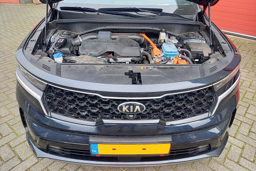 Rijervaring Chiptuning Kia Sorrento 1.6 Hybride 265 PK Voorkant