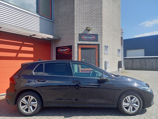 Rijervaring Chiptuning Volkswagen Golf 8 1.0 TSi 110 PK Zijkant