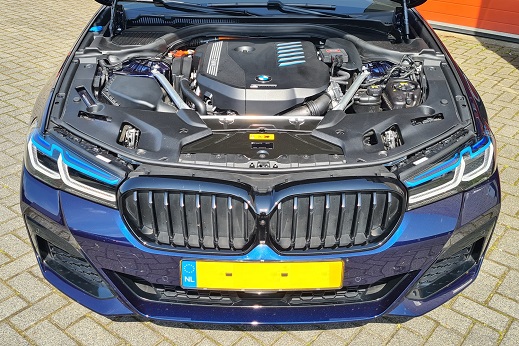 Rijervaring Chiptuning BMW 545E G31 394 PK Voorkant