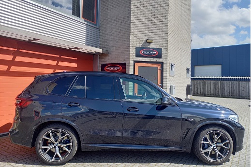 Rijervaring Chiptuning BMW X5 45e G05 Zijkant