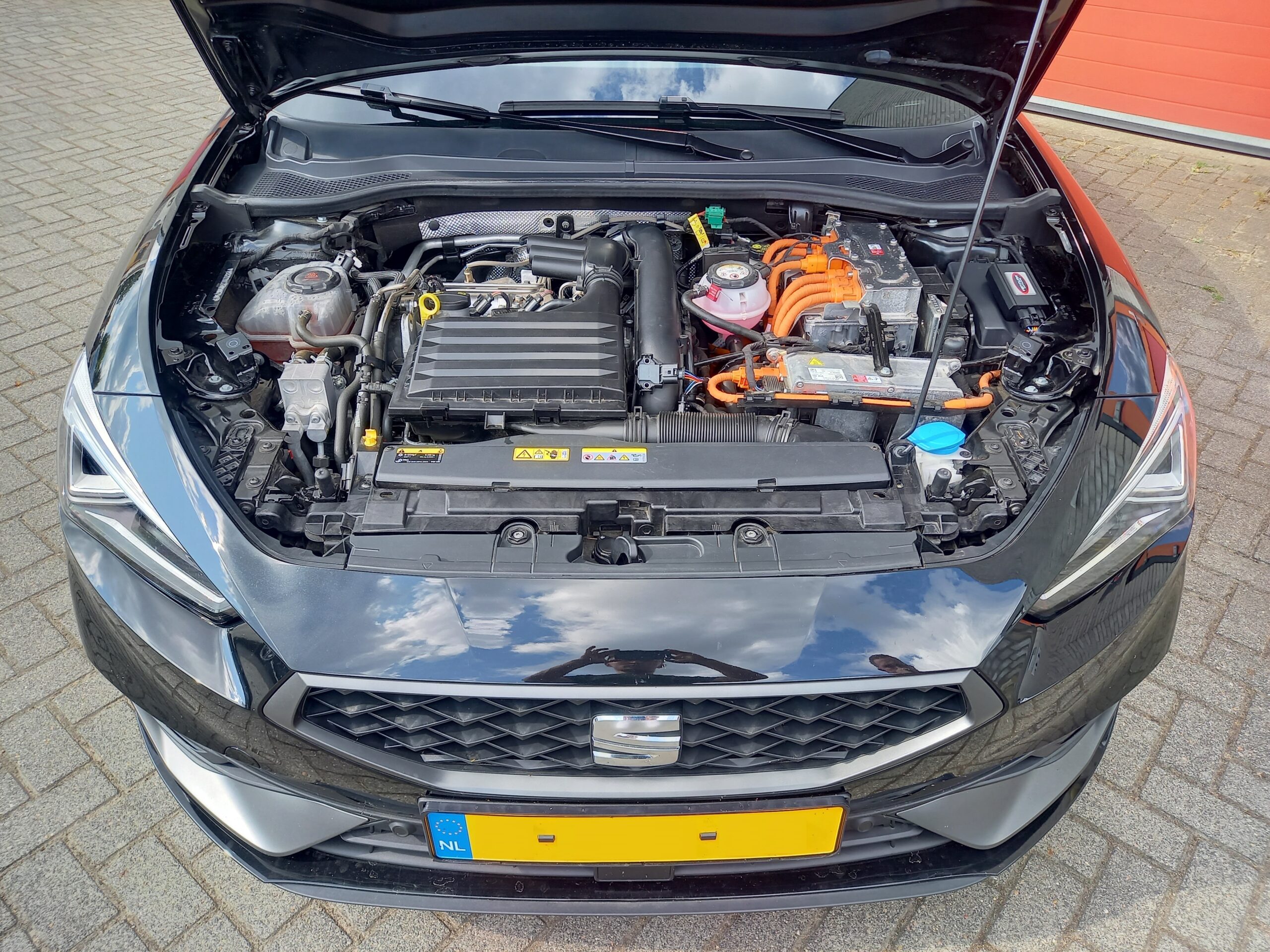 Rijervaring Chiptuning Seat Leon 1.4 TSi eHybrid 204PK Voorkant