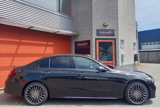 Rijervaring Chiptuning Mercedes C300E 313 PK W206 Zijkant