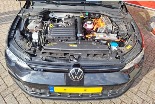 Rijervaring Chiptuning Volkswagen Golf 8 1.4 eHybride 245 PK Voorkant