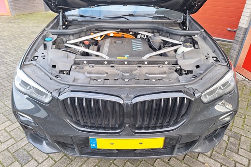 Rijervaring Chiptuning BMW X5 xDrive 45E 394 PK Voorkant