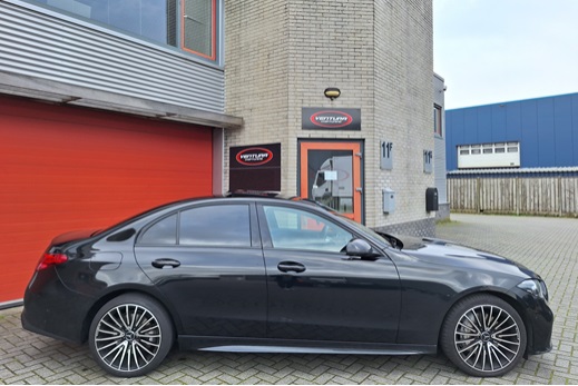 Rijervaring Chiptuning Mercedes W206 C300E 313 PK Zijkant