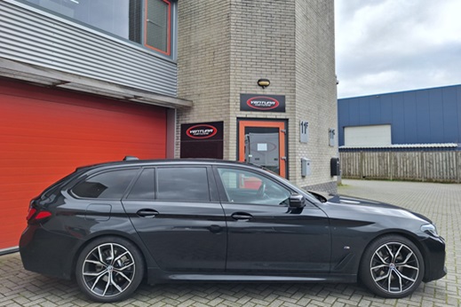 Rijervaring Chiptuning BMW 520i 184 PK G30 - G31 Zijkant