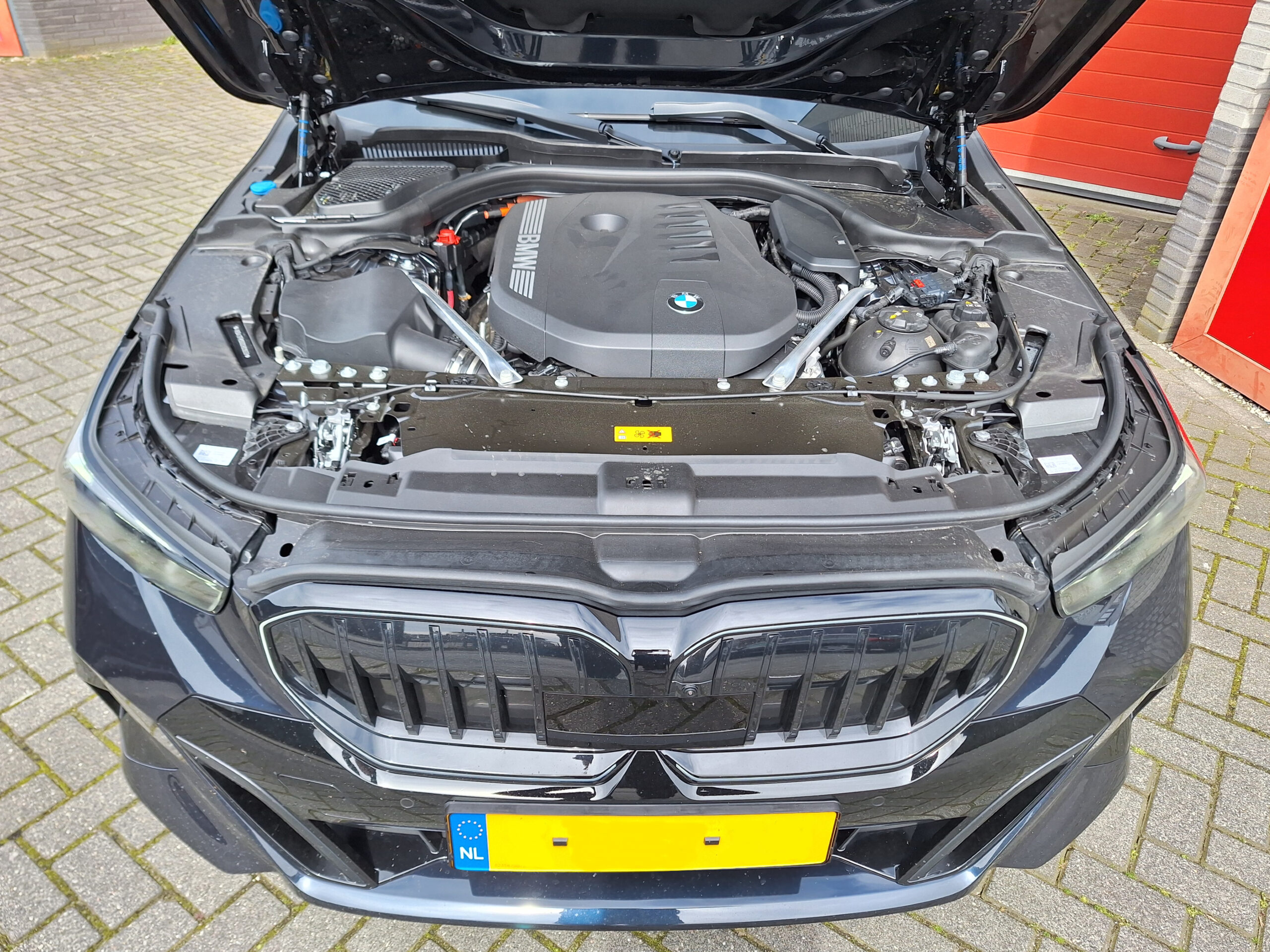 Rijervaring Chiptuning BMW 550e 489 PK G60-G61 Voorkant