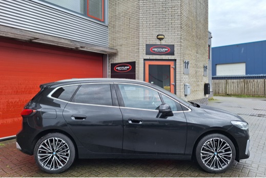 Rijervaring Chiptuning BMW 218i Active Tourer 136 PK U06 Zijkant