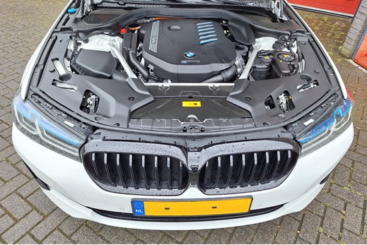 Rijervaring Chiptuning BMW 545E G31 394 PK Voorkant