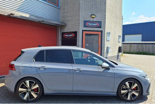 Rijervaring Chiptuning Volkswagen Golf 8 GTE 245 PK Zijkant