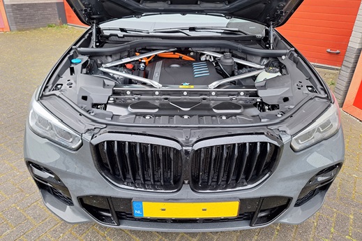 Rijervaring Chiptuning BMW X5 xDrive 45E 394 PK G05 Voorkant