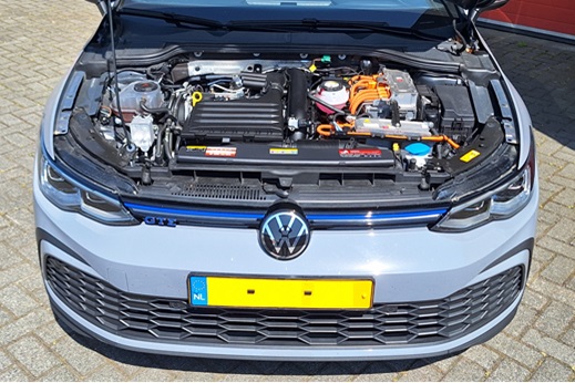 Rijervaring Chiptuning Volkswagen Golf 8 GTE 245 PK Voorkant